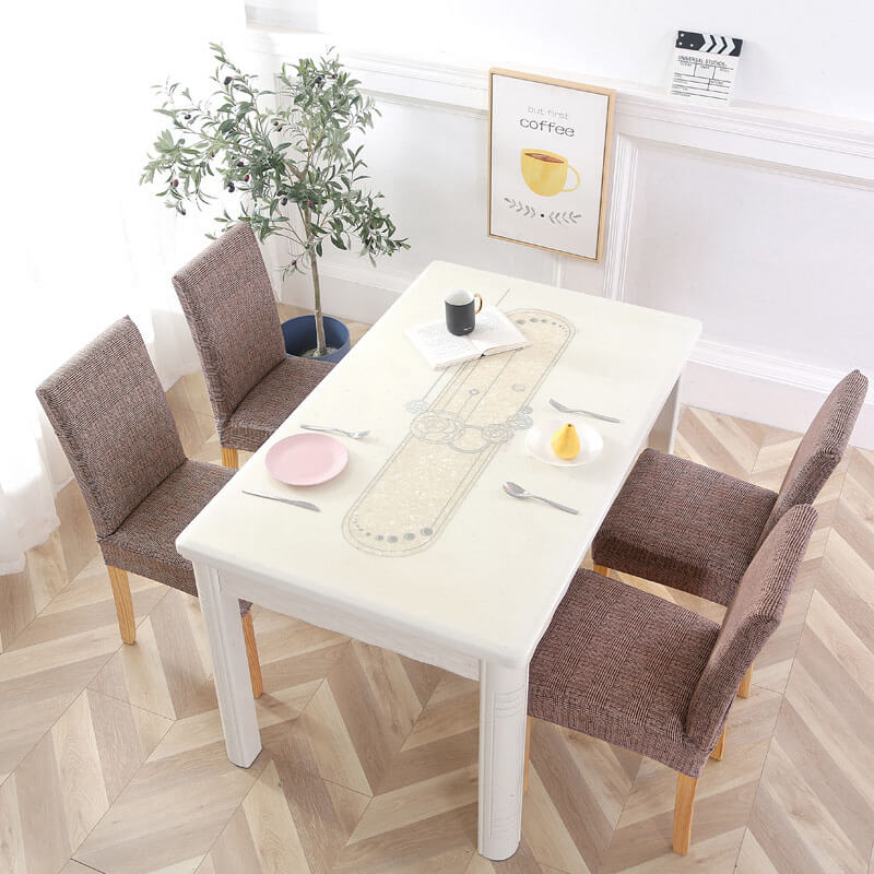 Stoltrekk I Brunt Stoff